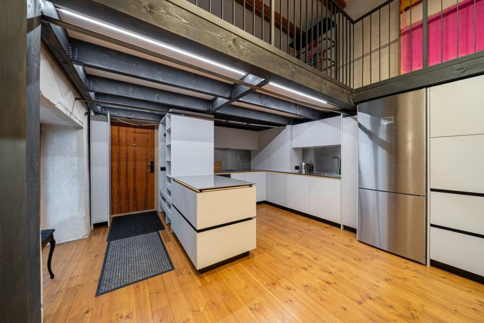 Appartamento Old Town Loft Duplex, 24h7d Self Check In Loft