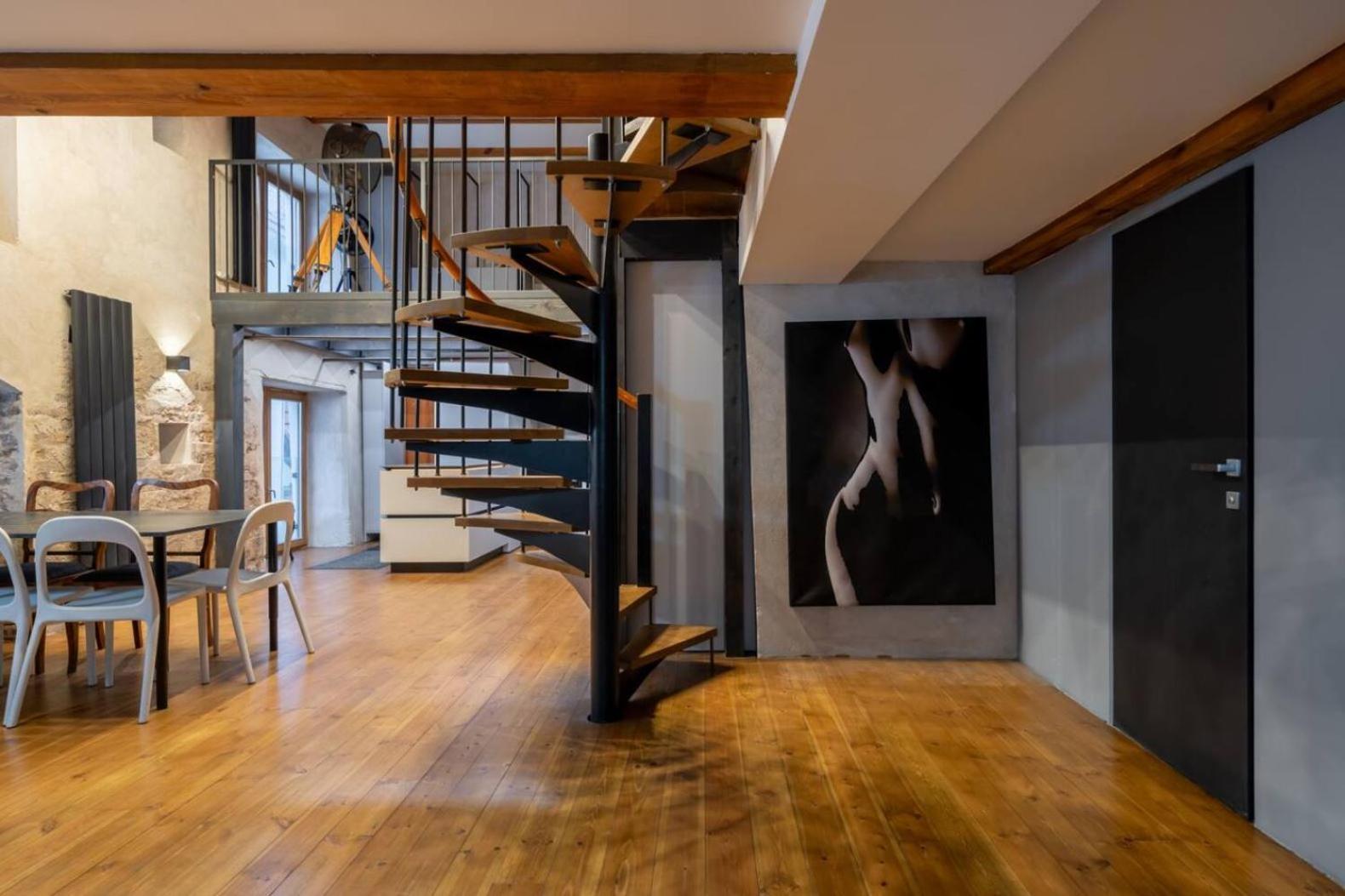 Old Town Loft Duplex, 24h7d Self Check In Loft * Riga